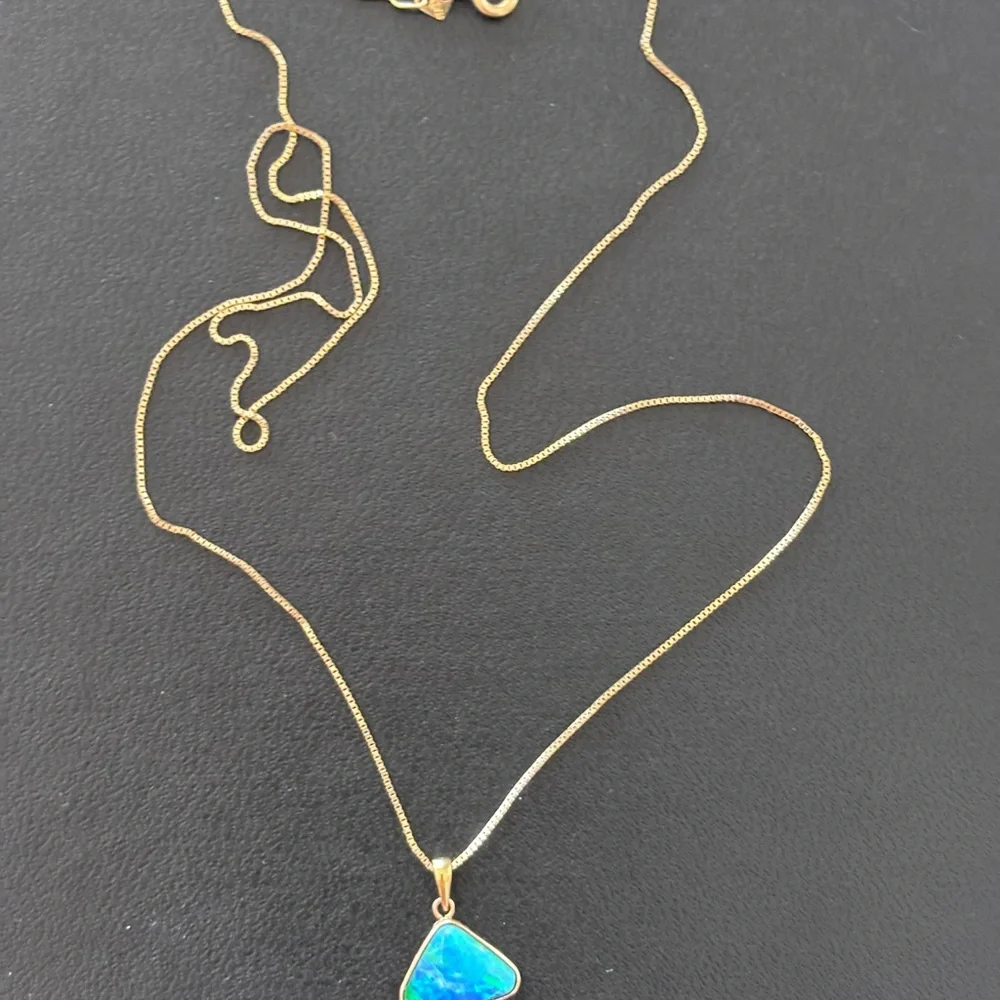 Australian Opal Pendant & Chain - Picture 4 of 9